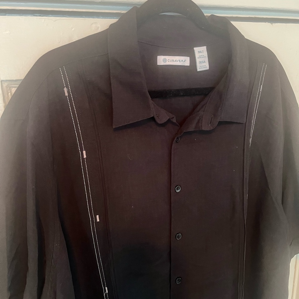 Cubavera Guayabera Men's Black Embroidered Button-Down Shirt